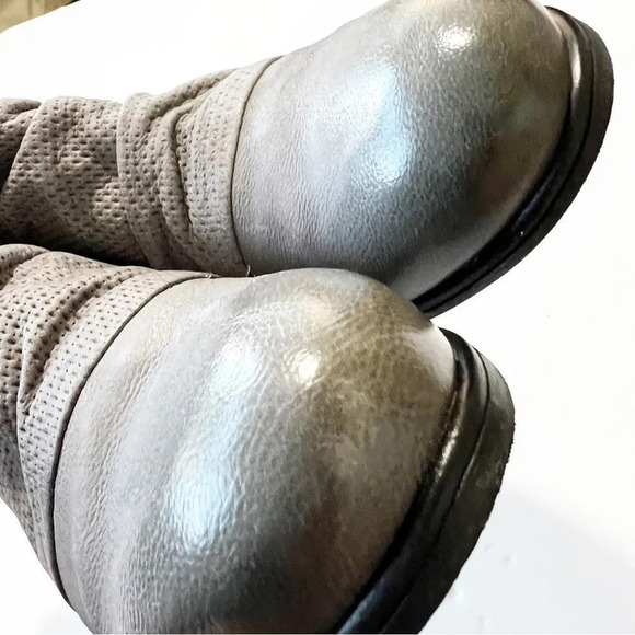 Miz Mooz New York Sallie Gray Button Ankle Boot Women’s 40 Wide Boots New In Box - Picture 6 of 16